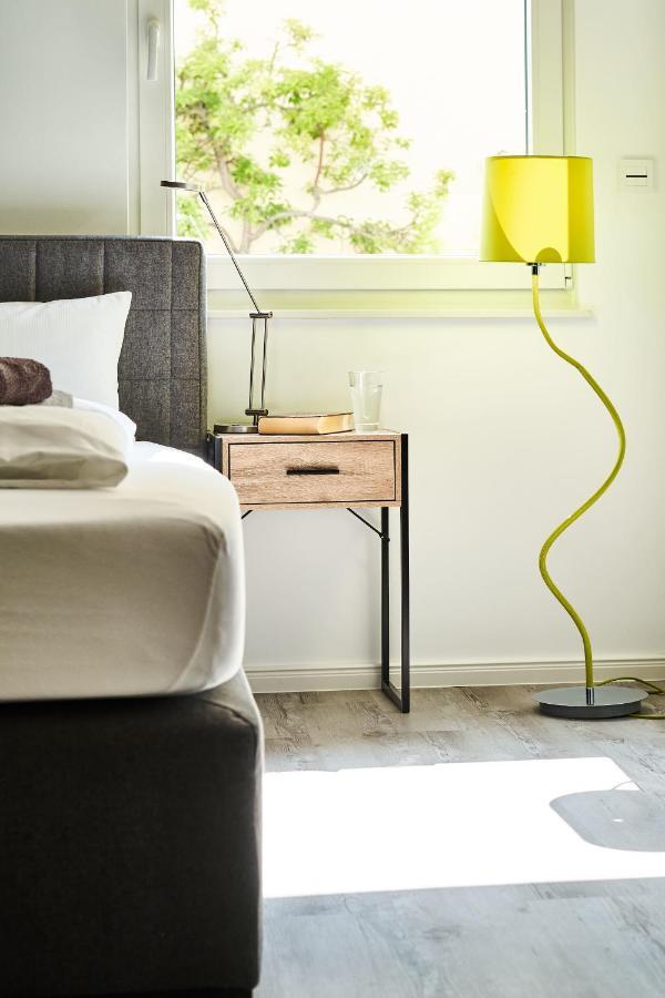 Primera Zimmer Mit Gemeinschaftsbad Singen Dış mekan fotoğraf