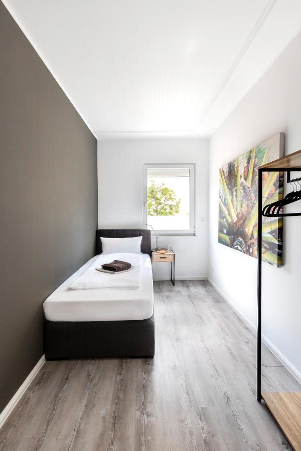 Primera Zimmer Mit Gemeinschaftsbad Singen Dış mekan fotoğraf