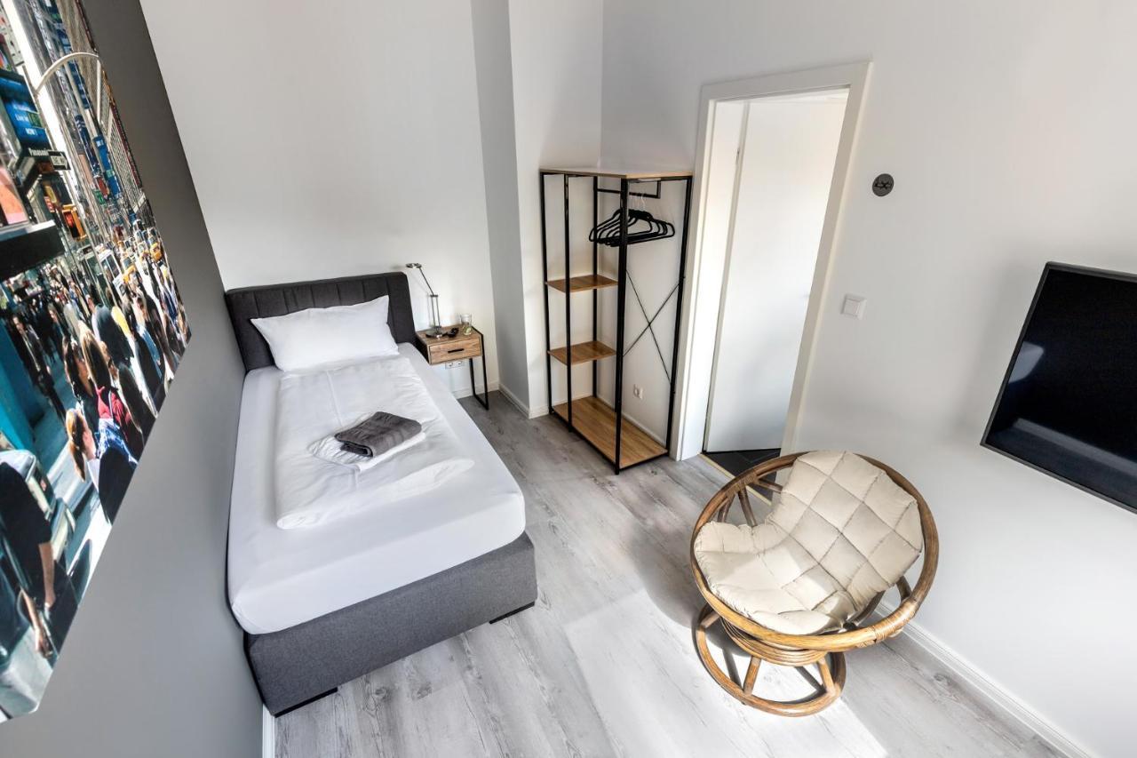 Primera Zimmer Mit Gemeinschaftsbad Singen Dış mekan fotoğraf
