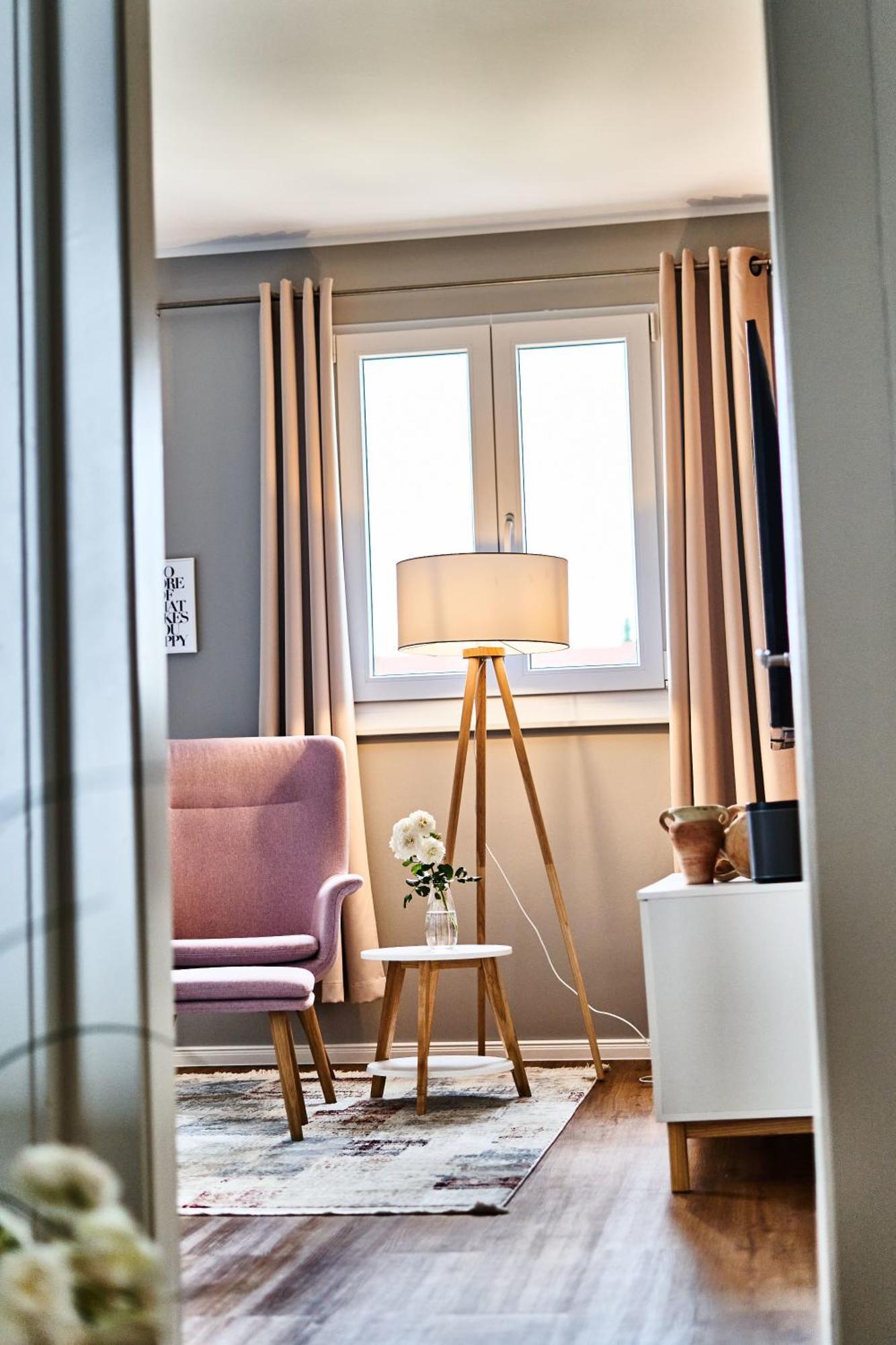 Primera Zimmer Mit Gemeinschaftsbad Singen Dış mekan fotoğraf