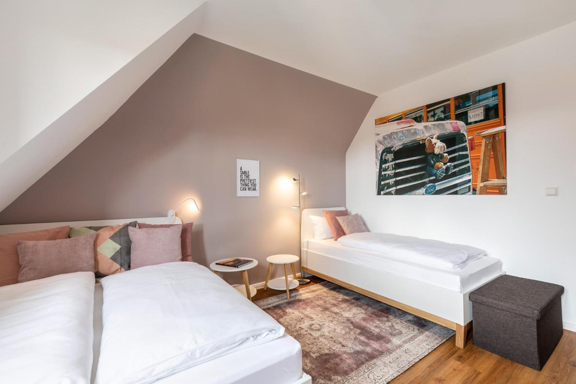 Primera Zimmer Mit Gemeinschaftsbad Singen Dış mekan fotoğraf