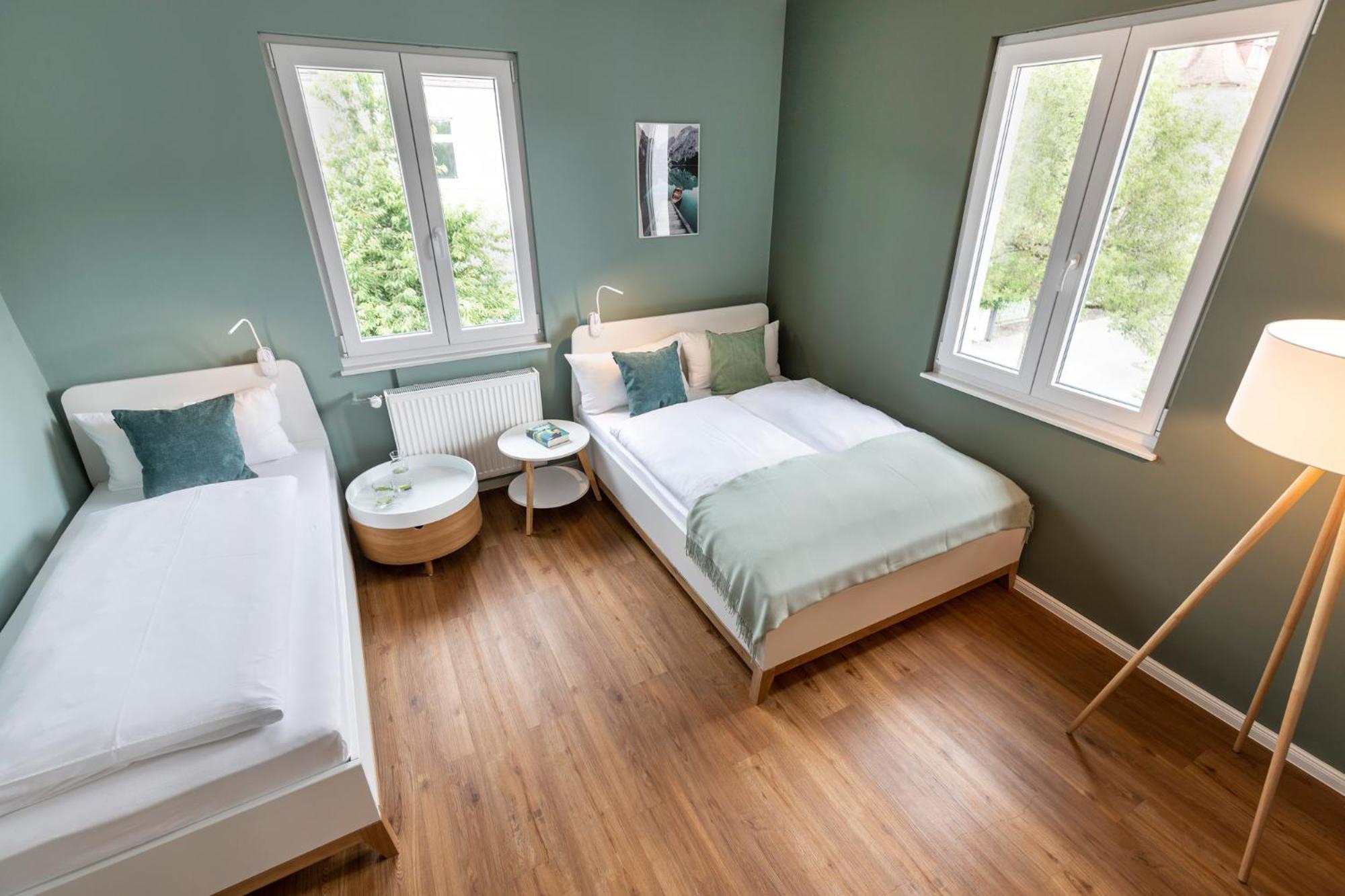 Primera Zimmer Mit Gemeinschaftsbad Singen Dış mekan fotoğraf